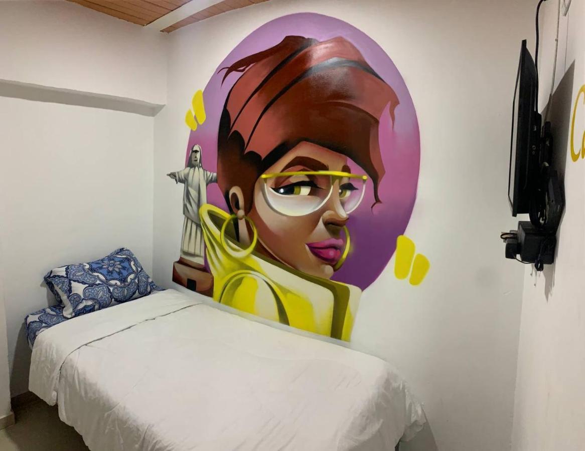 The Mural Hostel Bogota Buitenkant foto